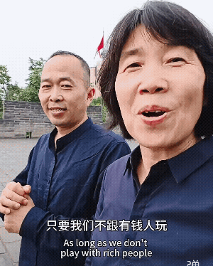 真好   又把自己给哄开心了   哎美滴很!