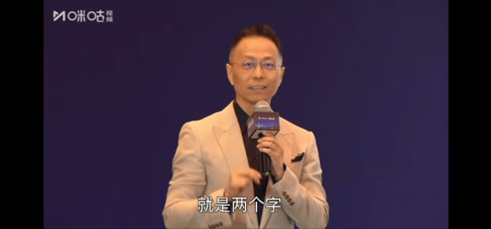 詹俊预测世界杯像做高考题 沉浸式分析世界杯画面感十足，严谨梳理赛事局势，点评犀利