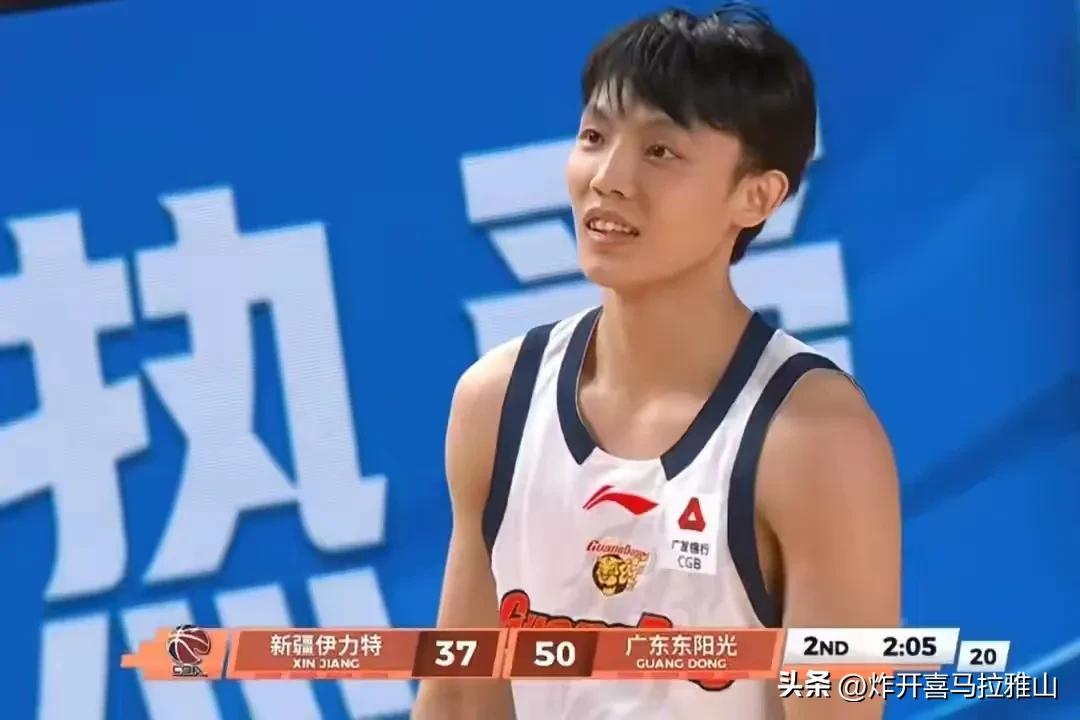 徐杰6投0中就是在做无声的抗议！没有想到领先18分的广东男篮被大逆转，最后80-