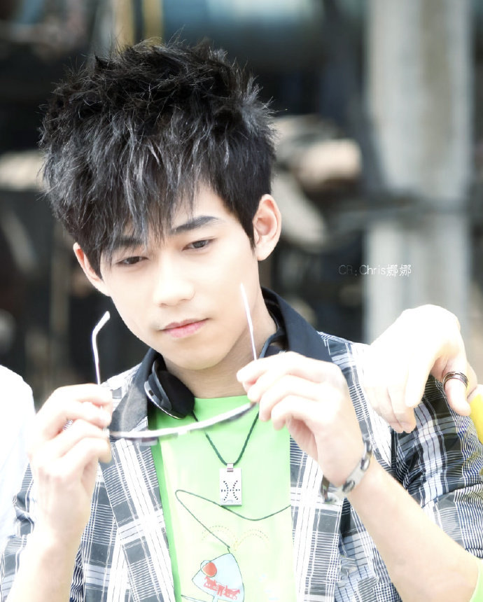 周杰伦儿子长得好像苏醒 周杰伦儿子证件照曝光，长得和苏醒好像啊！已经能想象以后长