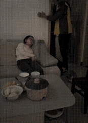 1 这就是婚后男人奋斗的意义吧！
2 所以说他们三个到底认不认识？
3 她被自己