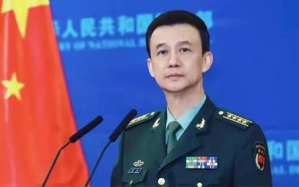 特朗普万万没料到，6国齐刷刷采购中国大量武器，突然武官换将，六国军购与中国武官换