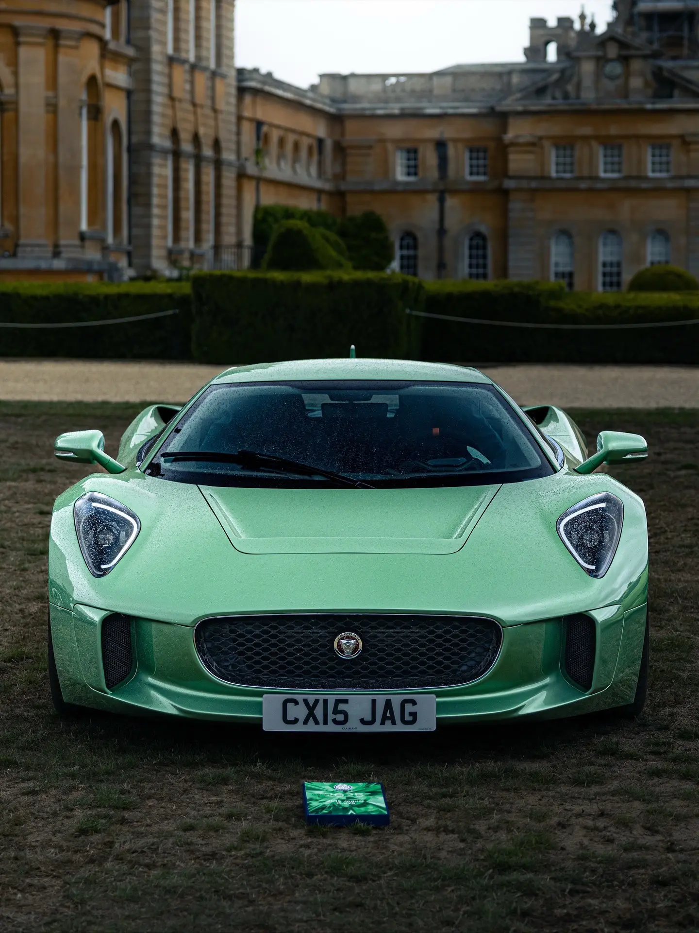 Jaguar CX75捷豹16年前的超跑。