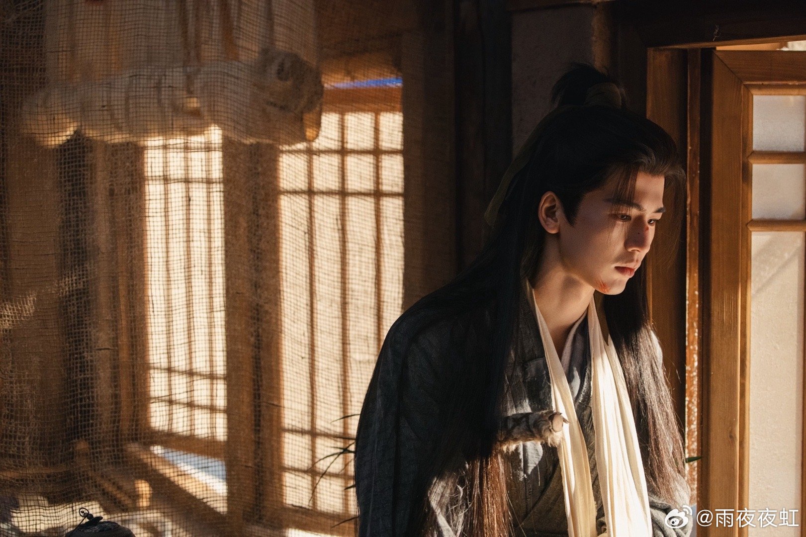 张凌赫感谢惠英红推荐逐玉 红姐眼光真的好，主动推荐《逐玉》，凌赫也大大方方致谢，