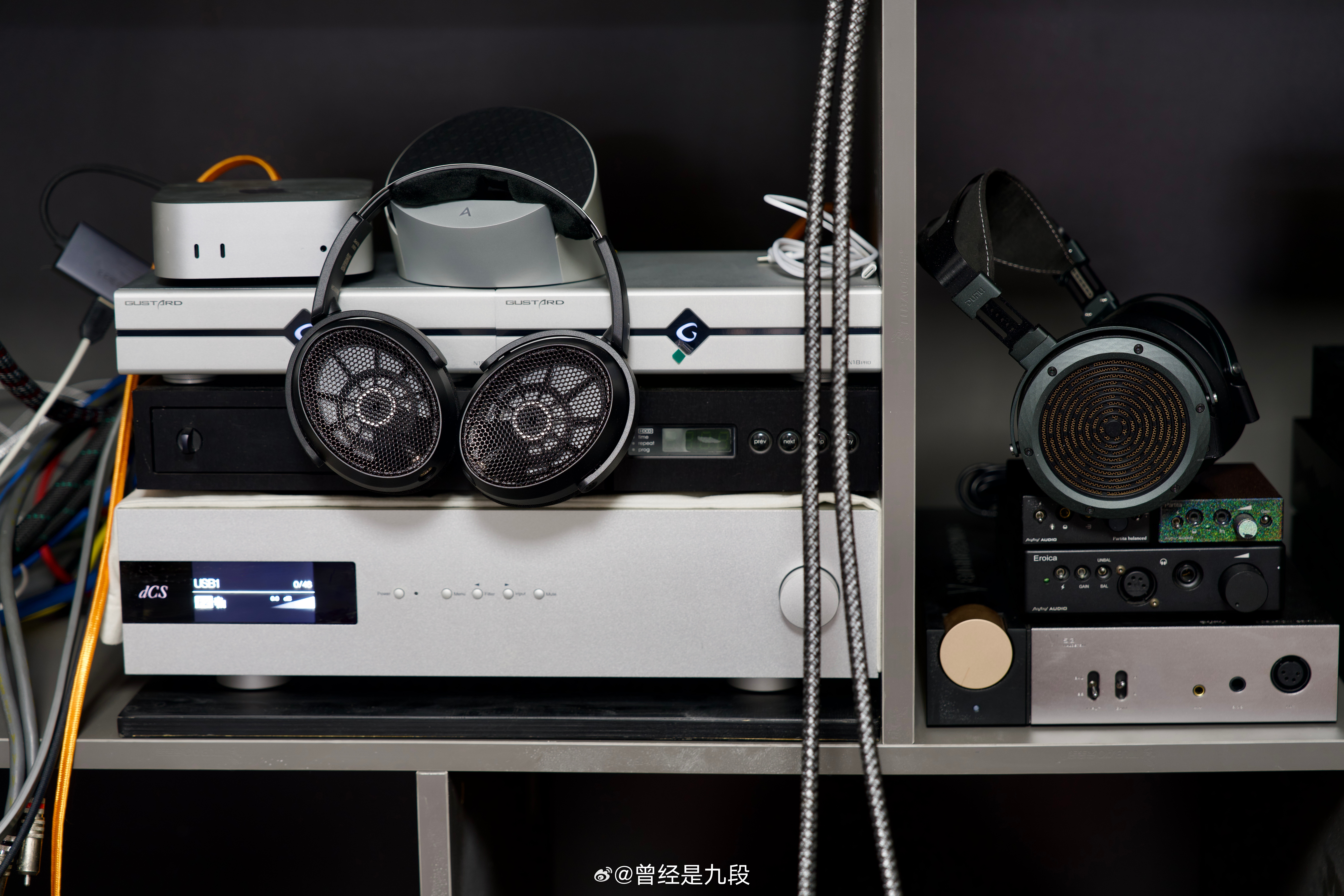 夜Fi，难得周中能回九段的hifi车库 开心一下。虽然不能开音箱[doge]耳机