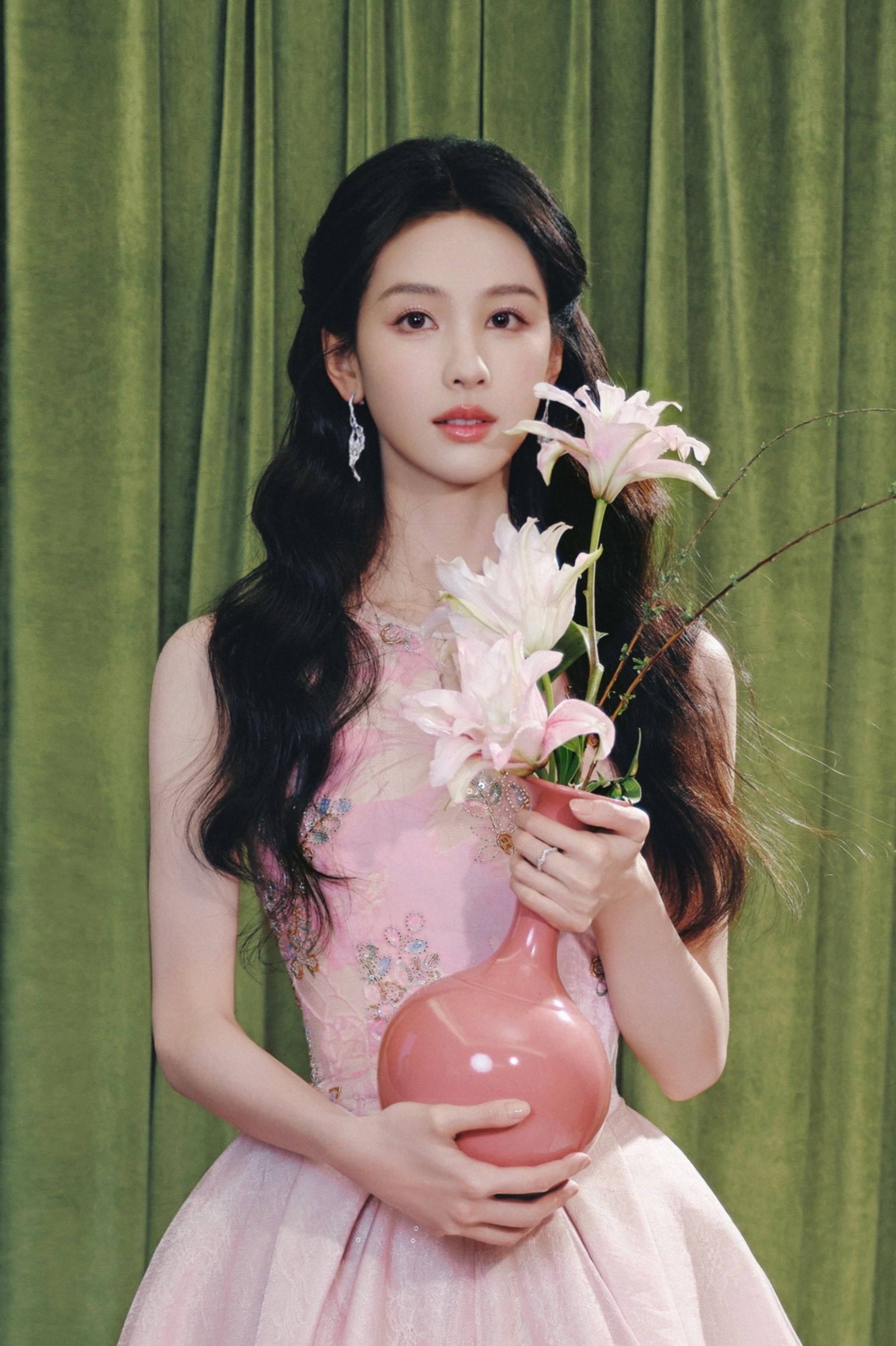 陈都灵百花迎春晚会出图期待今晚的嘟嘟🧨 