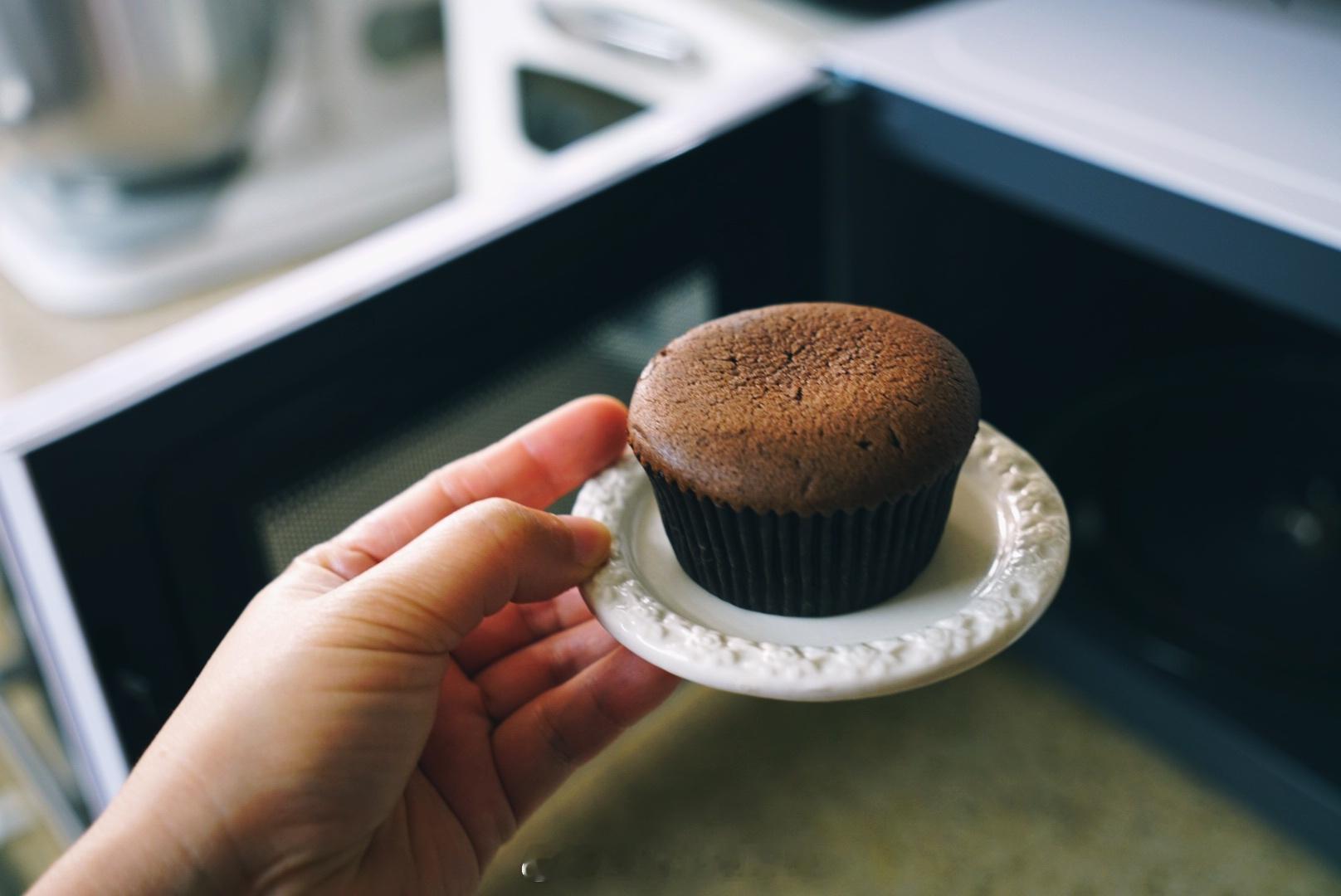 今日份下午茶☕️浓郁黑巧cup cake 