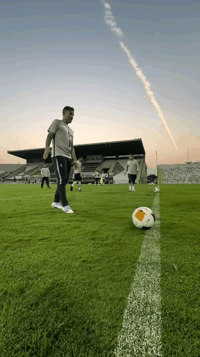 卡帅还是看看自己祖国吧，意大利都快进不了世界杯了[灵光一闪][灵光一闪][灵光一