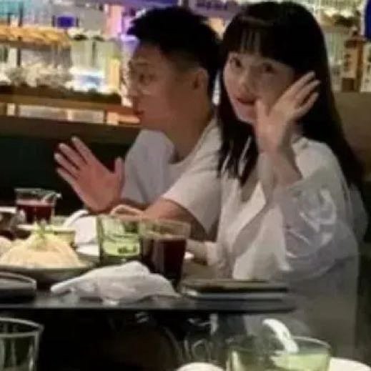 买超张嘉倪邵晴时间线别太在意那些细枝末节的时间点了，爱过也好，错过也罢，现在都翻
