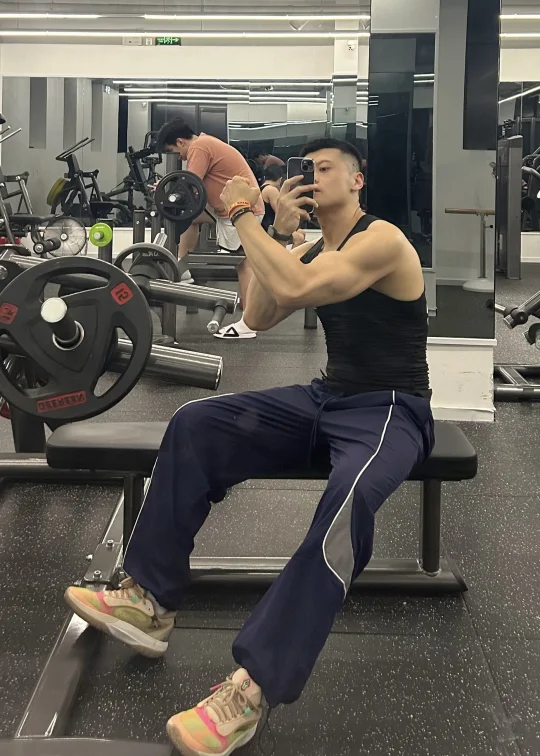 180 78kg｜今日练胸