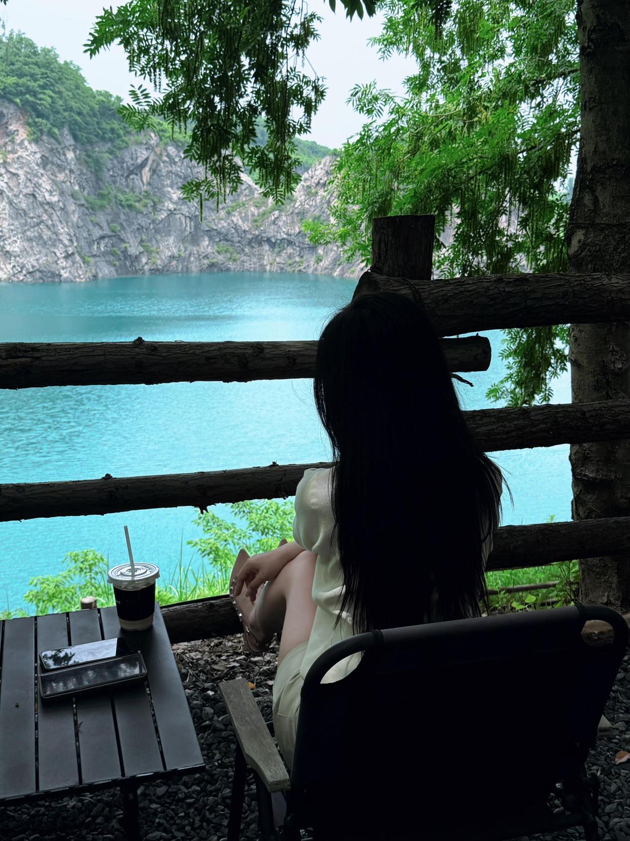弘一法师说：
“人活着，不要太能干了，
太能干的人，
到老了身体都不好。”

你