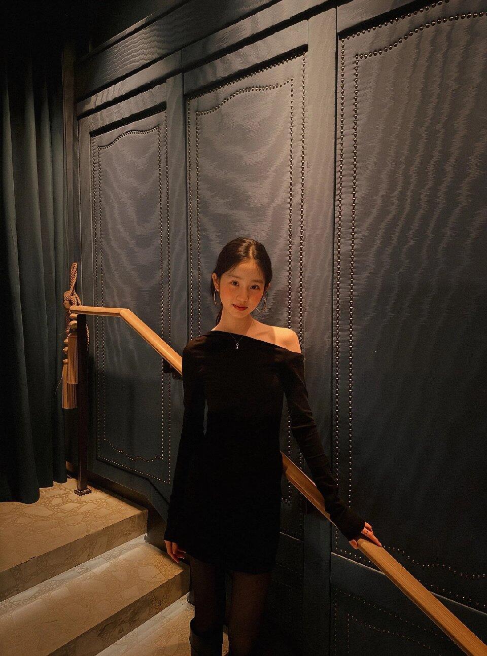 黄多多 完美继承爸妈优点侧脸黄忆慈文艺挂又添新人 