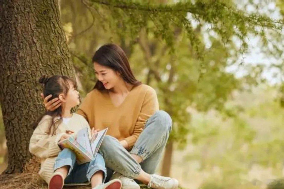 养育孩子是一项需要耐心和细心的长期任务，需要我们用心去陪伴他们成长。在孩子成长的