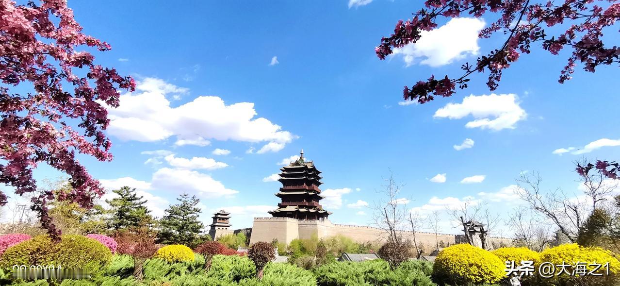 五一黄金周打卡胜地 
[微笑] 大同古城欢迎您
大同古城旅游 大同古都古城 天下