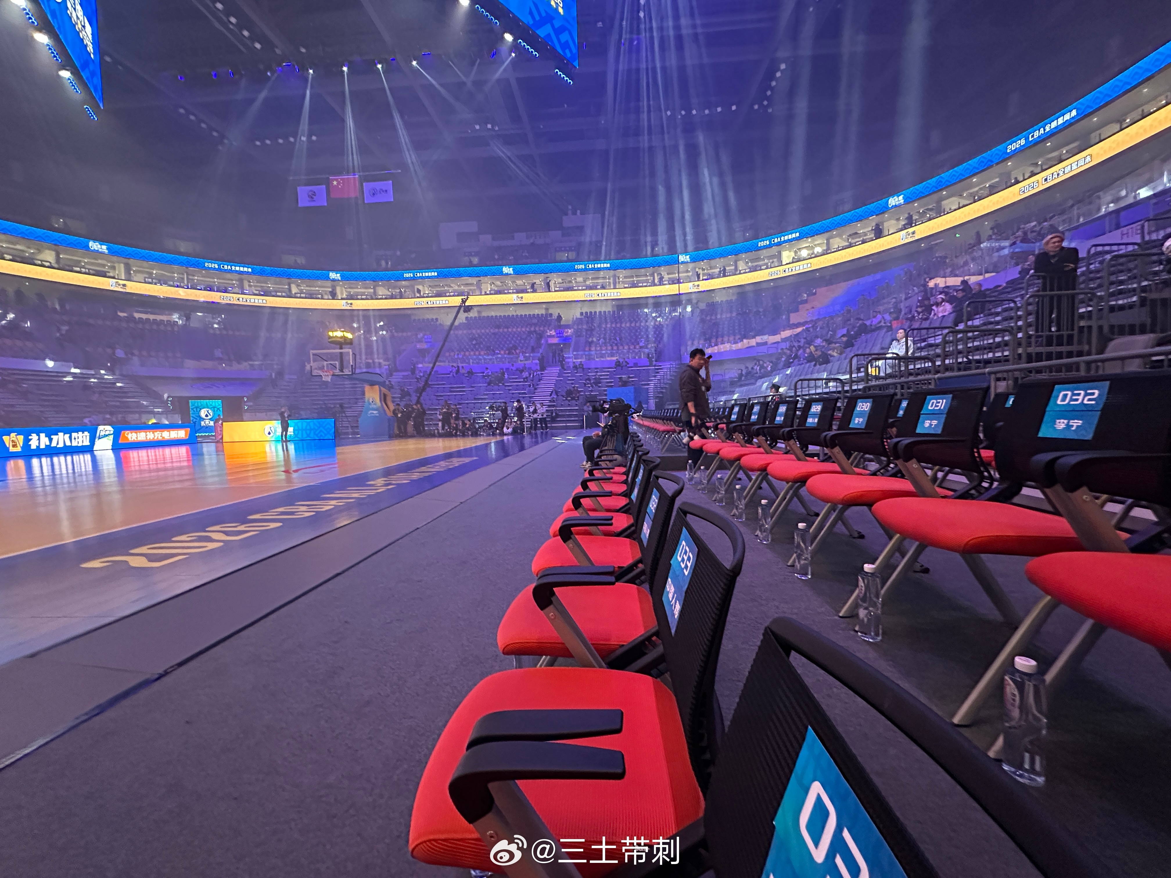 2026cba全明星周末 内场第一排视角，确实爽！ 诸暨·西施篮球中心