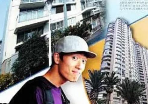 刘翔夺冠后，上海市政府送了他两套位于黄金地段的房产，而刘翔直接送给孙海平一套， 