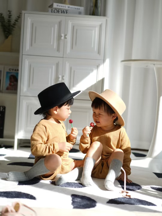 人类幼崽的闺蜜照也太可爱了吧