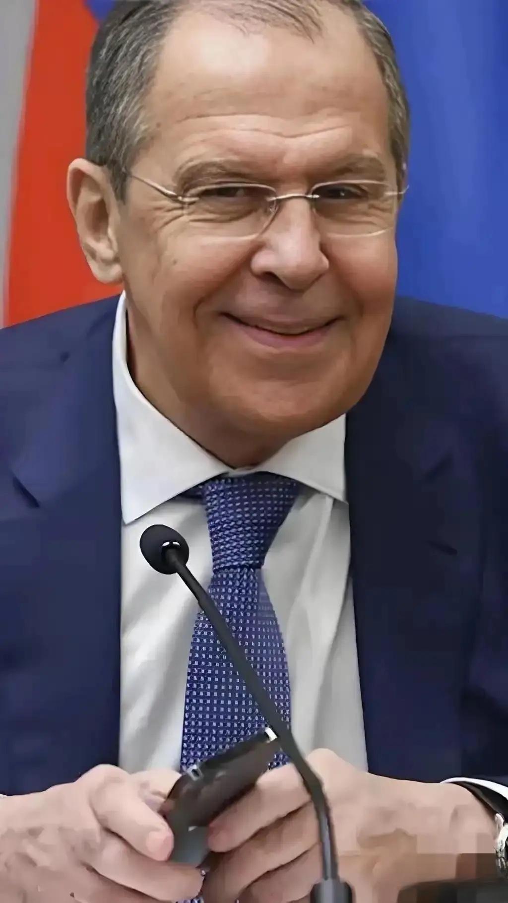 俄外长公开表态：
3月26号晚上，俄罗斯外长拉夫罗夫在接受法国电视台采访时直接把