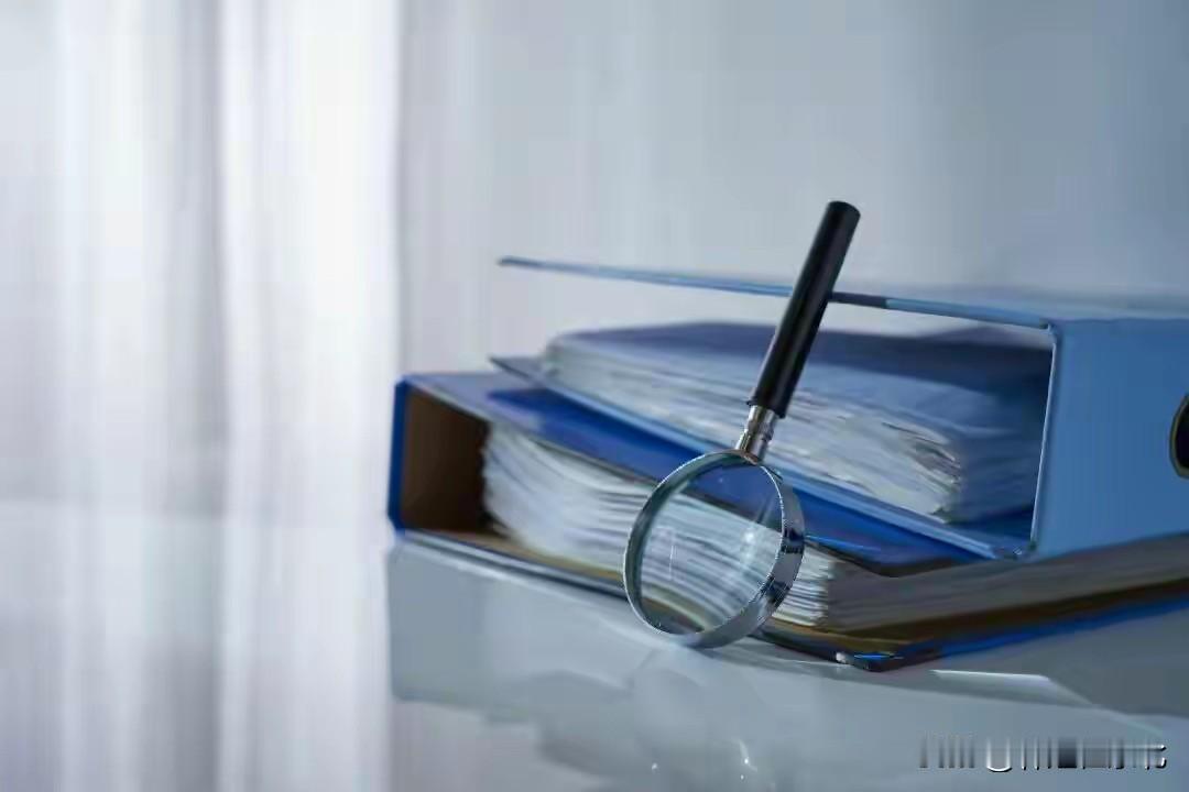 最近看到一则令人愤怒的事，有女子为讨好外籍男友，竟做出泄露国家秘密这种大错特错的