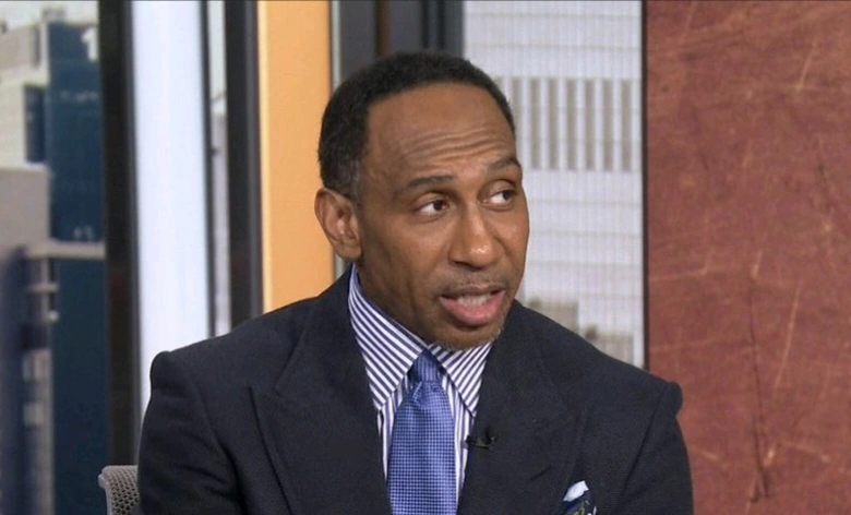 NBA 近日，斯蒂芬·A·史密斯在节目中再次就詹姆斯自称“历史最佳（GOAT）”