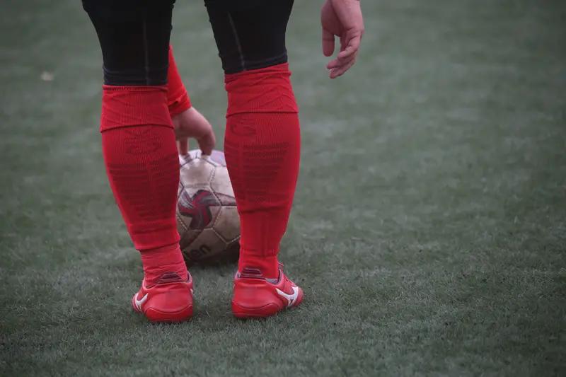 中国要是没有男足，这事儿还挺复杂。从文化层面看，足球是激情、拼搏和团队协作精神的