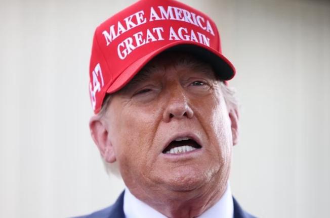 特朗普在5月31日连续发了5条帖子，对象只有一个——中国。
 
这不是随机发帖，