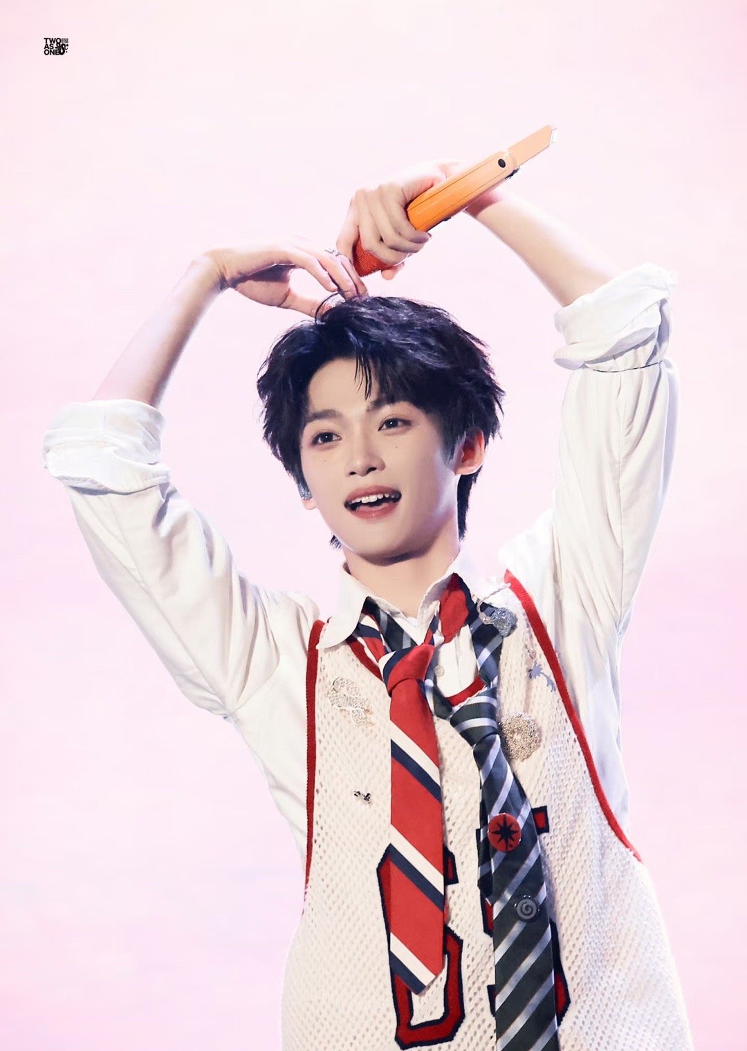 【惊艳内娱！梓渝——被上帝吻过的神颜！】这张脸是真实存在的吗？✨每次看到梓渝都会