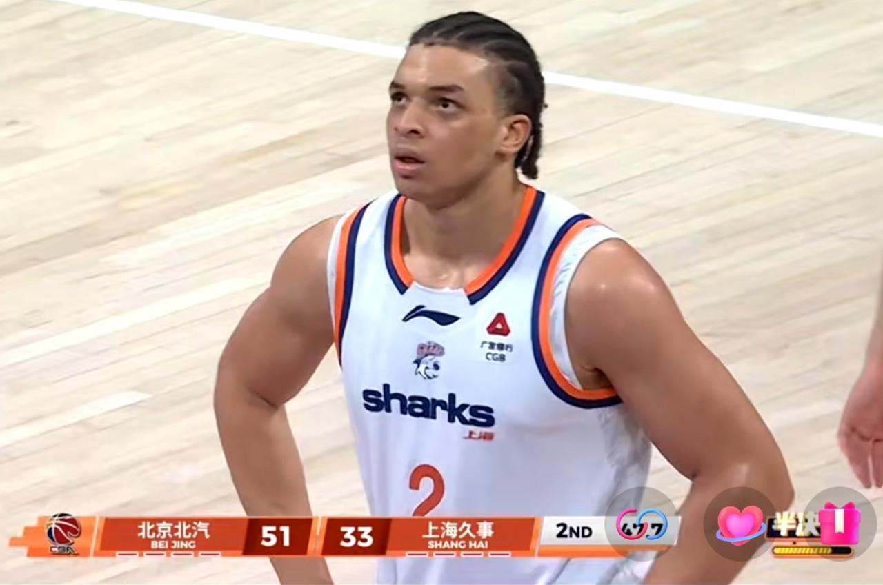 CBA季后赛北京主场85：99负于了上海，后者大比分3：1战胜北京晋级决赛。
本