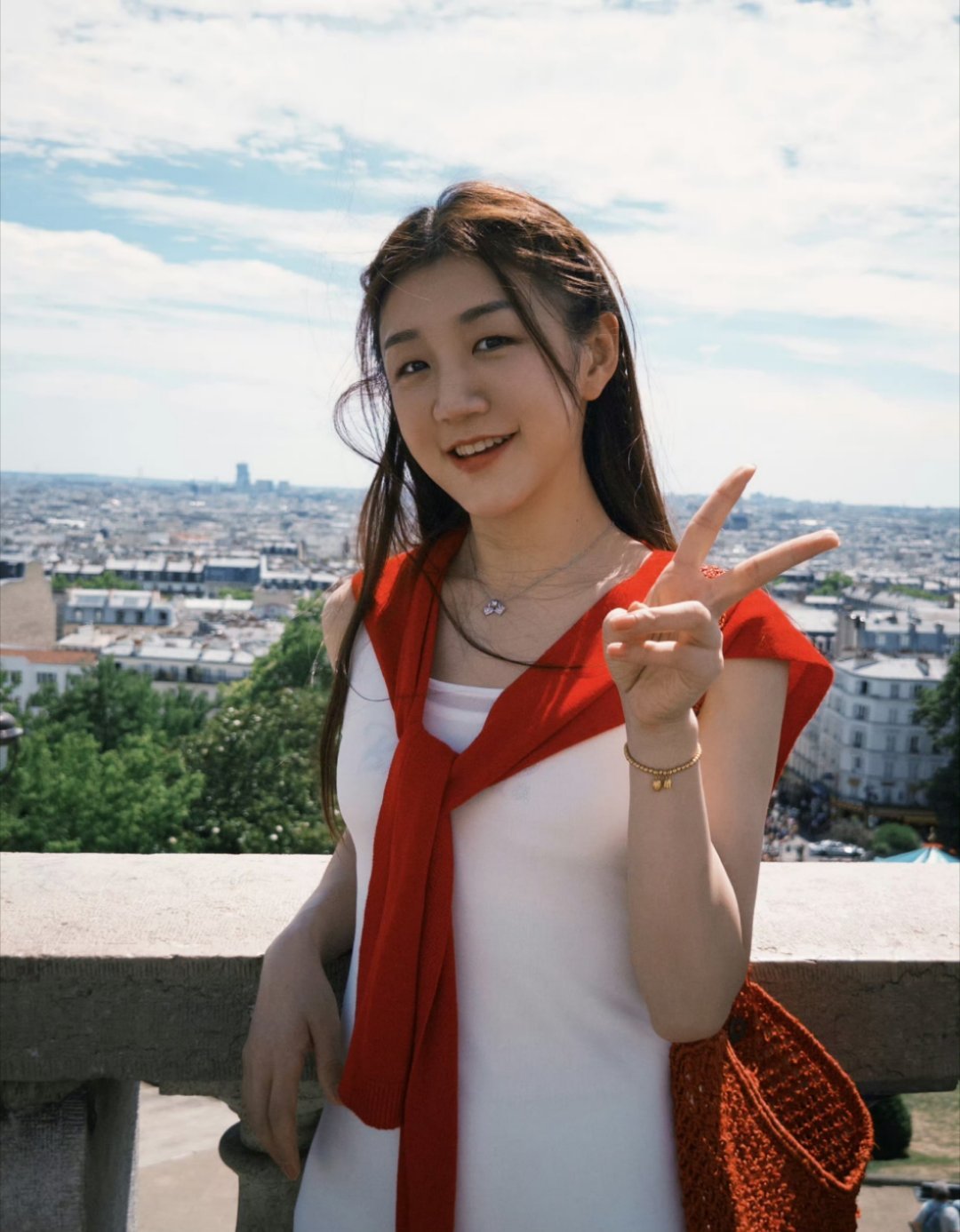 黄晓明陈梦聚餐，陈梦看完演唱会和表哥、朋友们一起吃饭很正常啊，期待奥运冠军全运会