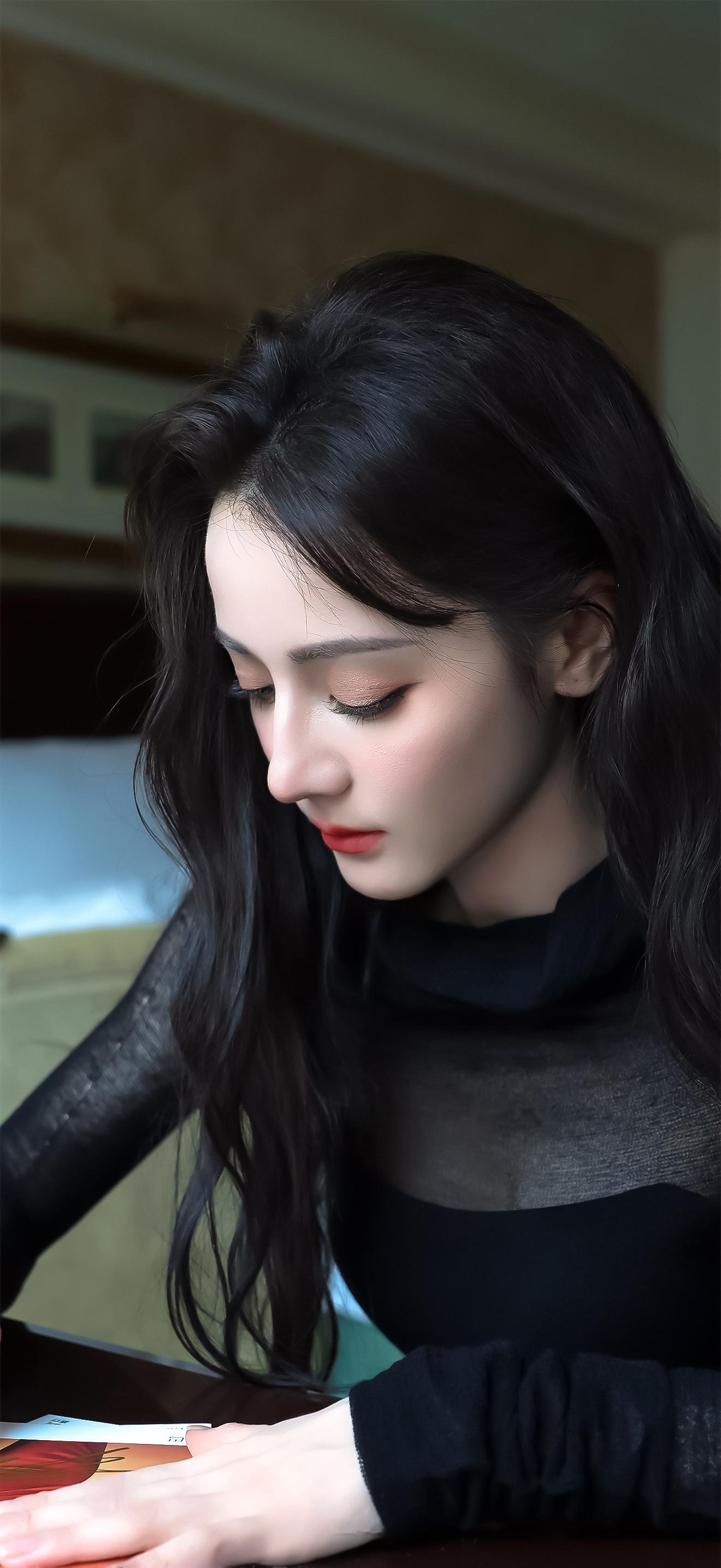 迪丽热巴请大数据务必把这张惊为天人的图推给热巴的粉丝 ​​​