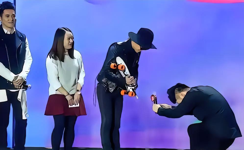 现在全网最难受的人，就是主持人杜海涛了吧。因为上海主持人陈璇这事，杜海涛的陈年旧