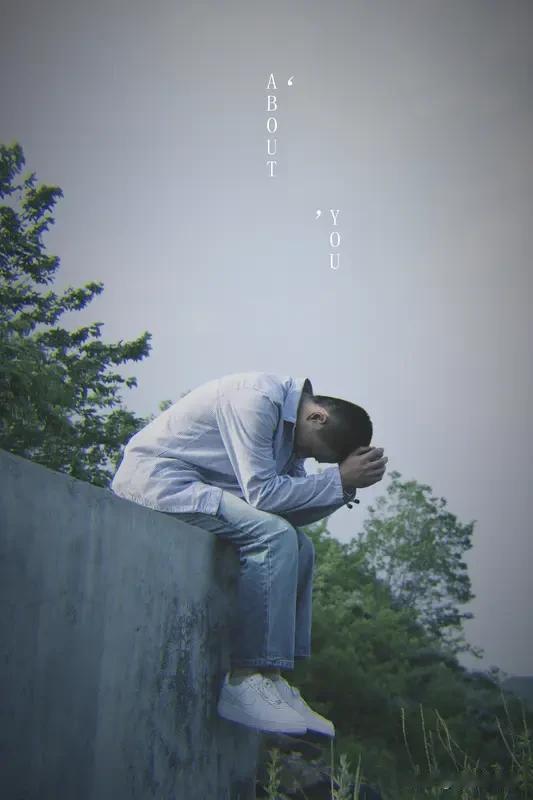 女人这辈子可以靠谁？这问题就像个谜团，答案随时代不断变迁。古代女人靠父、夫、子，