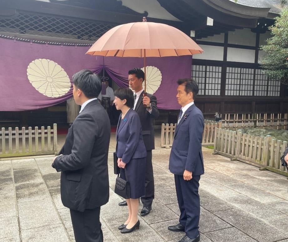 日本怕是快到头了！靖国神社被起诉！

日本有媒体说，政客高市早苗打算12月26日