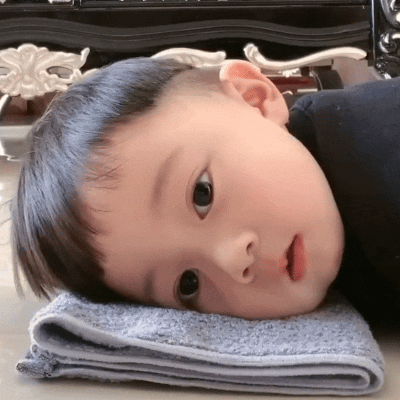 这个天气到底啥意思呀前几天刚把袄脱了这几天又给我冻感冒了 