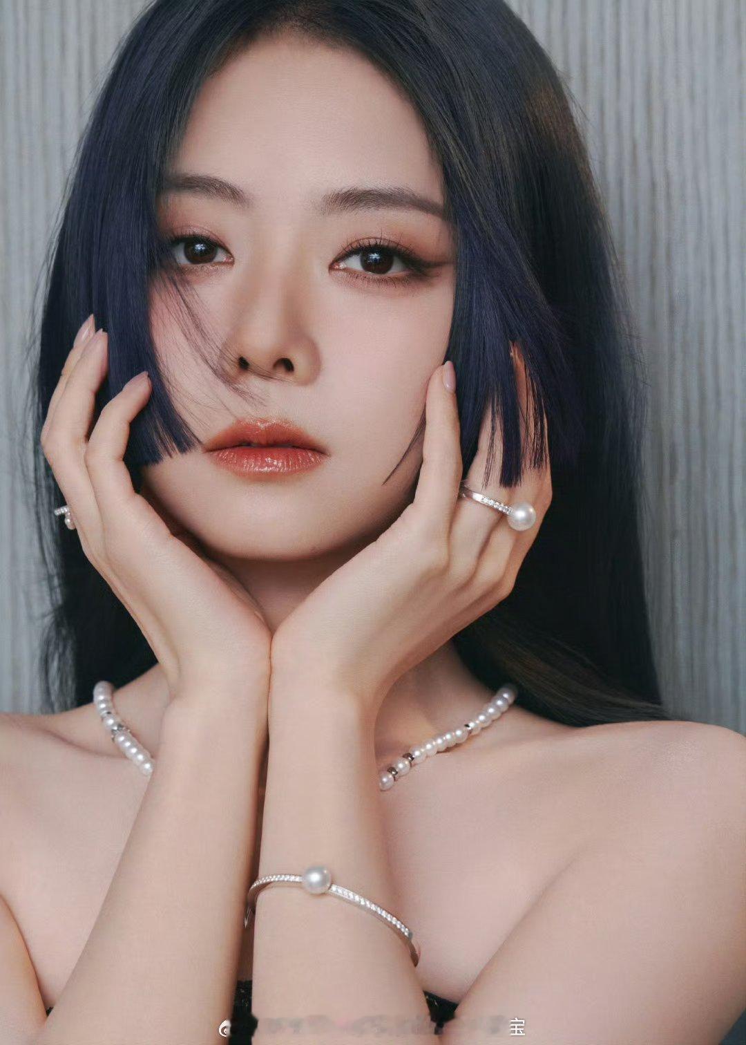 这居然是谭松韵“这居然是谭松韵”？不然呢！我们松韵一直都是颜值与实力并存的宝藏演