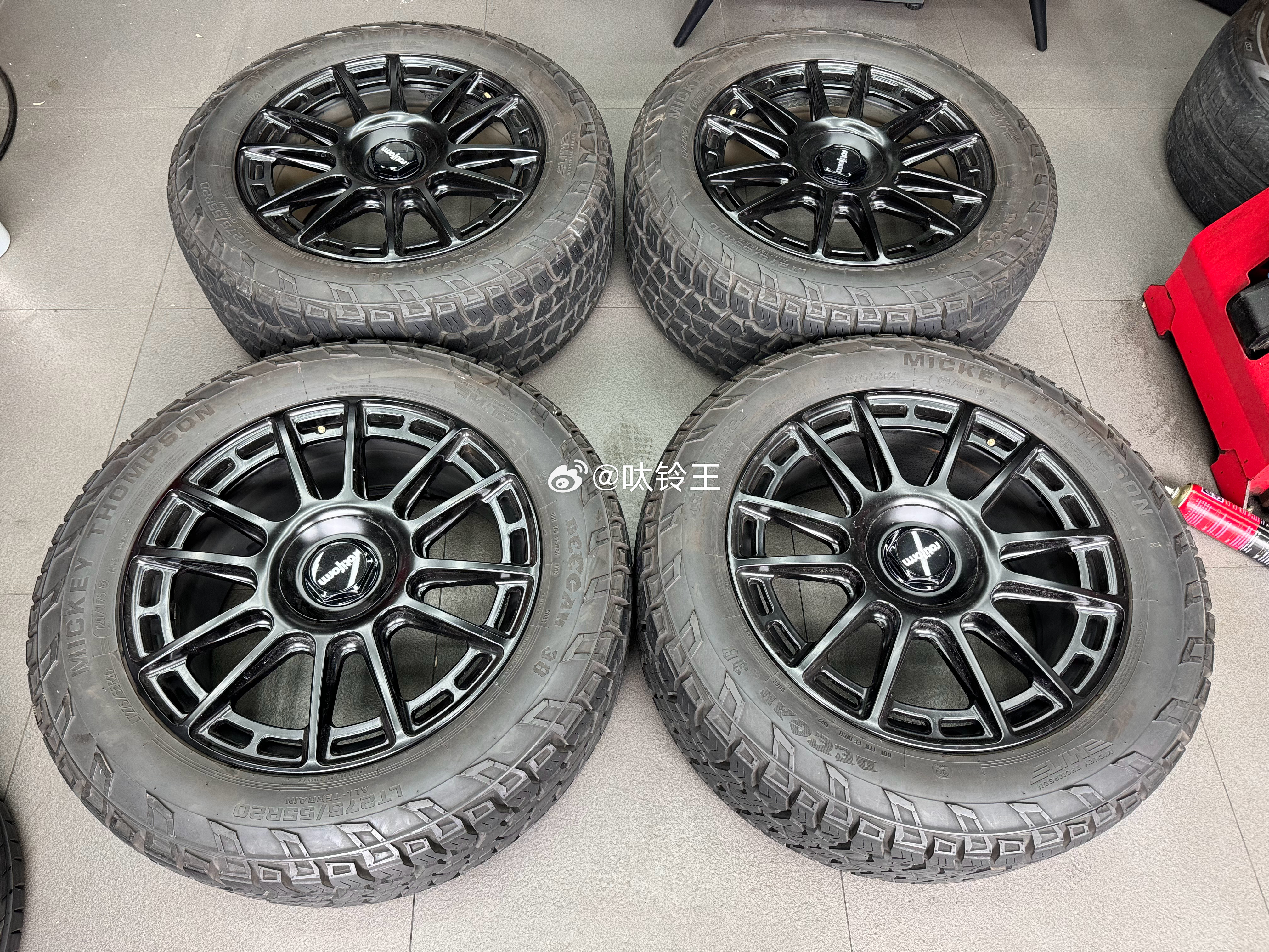 代友出 ：美国 🇺🇸  Rotiform OZR 路虎卫士拆下 20寸 合适