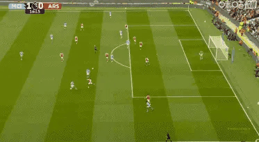 太滑稽了！多纳鲁马门前“玩火”，阿森纳闪电扳平！
英超联赛第33轮，曼城主场对阵