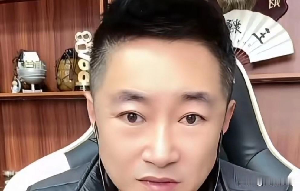 九天点评阿宝发作品不一会儿又删了，再发弄不好明天号都给你TA了，那账号谁登都能发