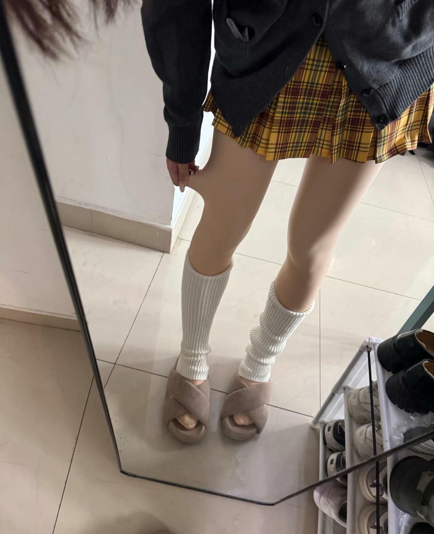 现在都没有码数了，直接均码，小得连手都觉得紧（人不到100斤）我冬天都穿棉裤羽绒