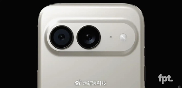 【iPhone20原型机流出iPhone20几乎实现无边框】有博主在社交平台上晒