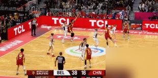 比利时中锋被累到扶膝干呕！赛后直呼张子宇是女篮界的奥尼尔！
 
昨天世预赛这球你