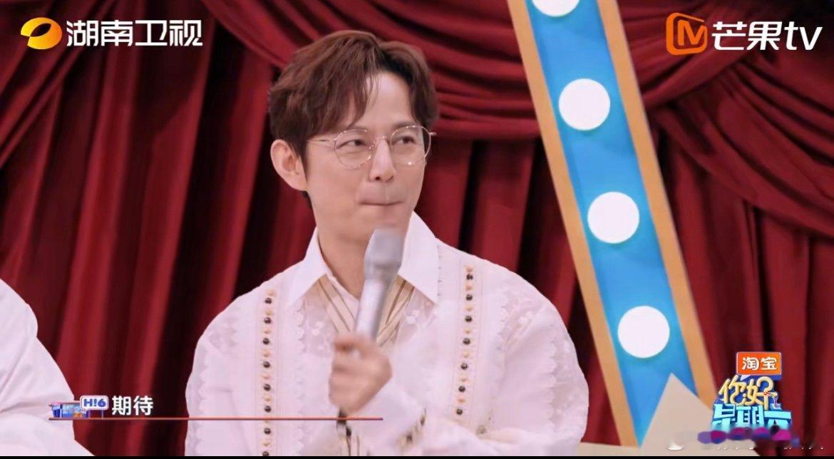 李佳琦不把好六当外人李佳琦李雪琴上演回家的诱惑 用“h、s、y”组词还能玩出花？