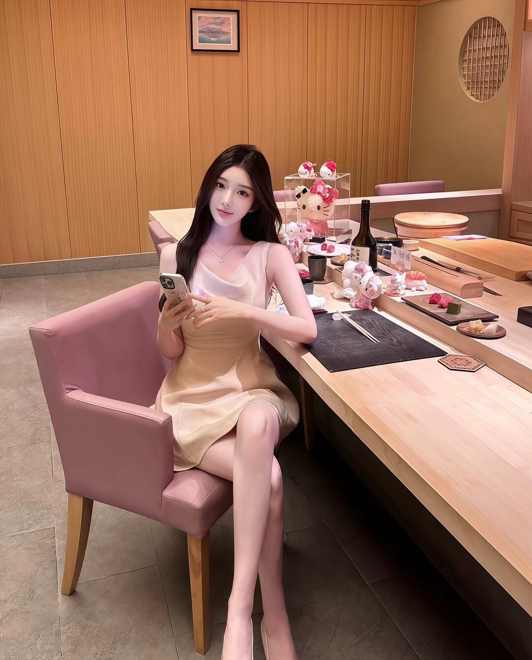 花间一壶酒，对酌意悠悠。