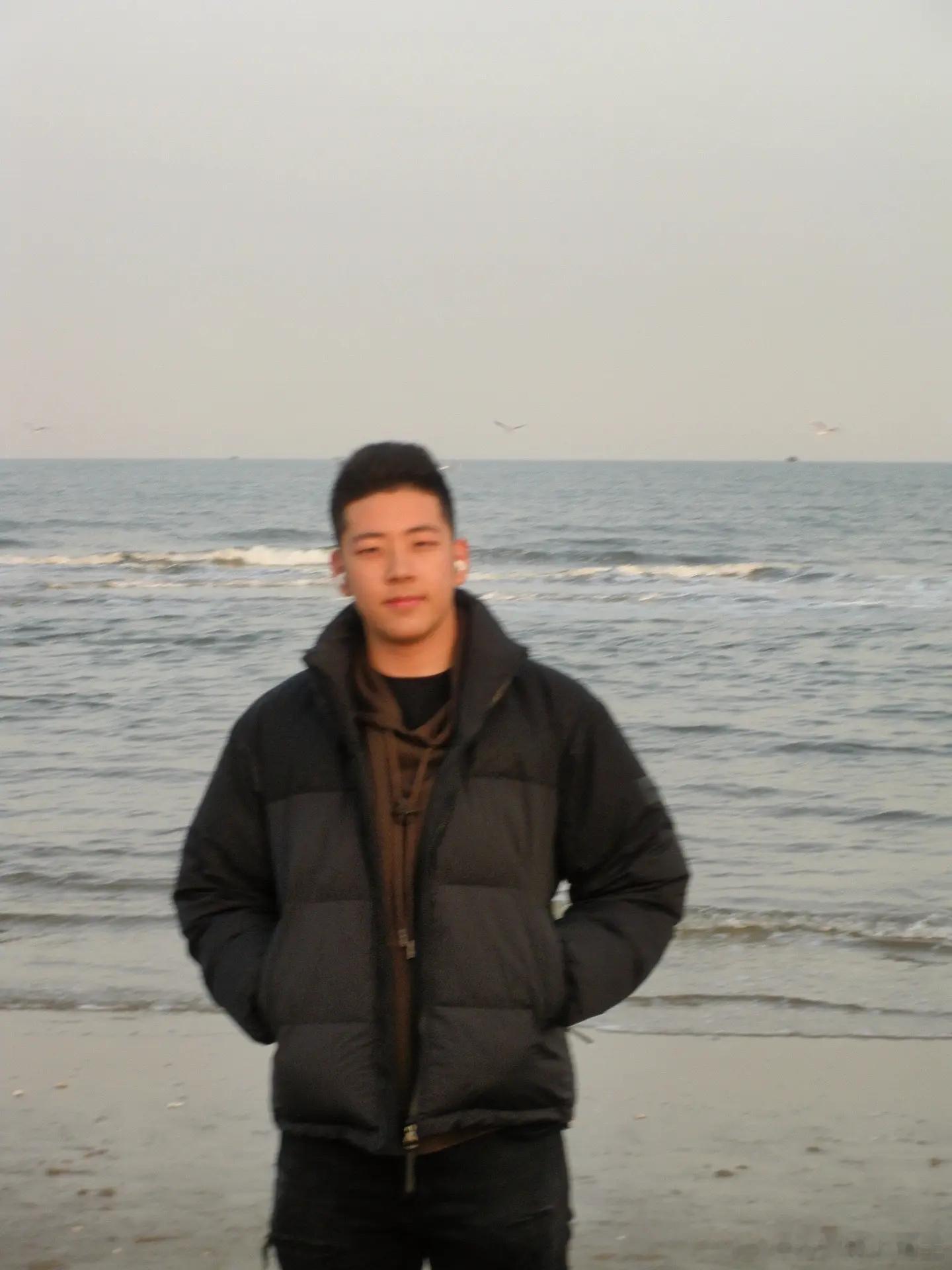 郭涛儿子石头17岁近照，长成老公模样，笑起来好有感染力～ ​​​
