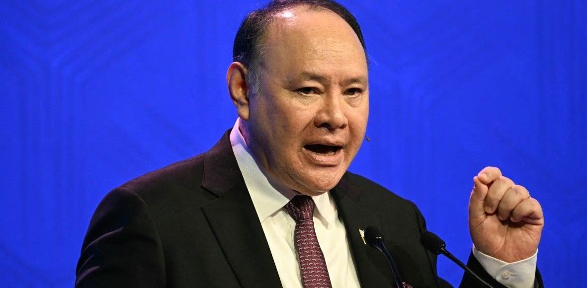 求锤得锤？听说要被中国制裁，菲防长曾笑着说，“我在中国没有资产，也不打算去中国！