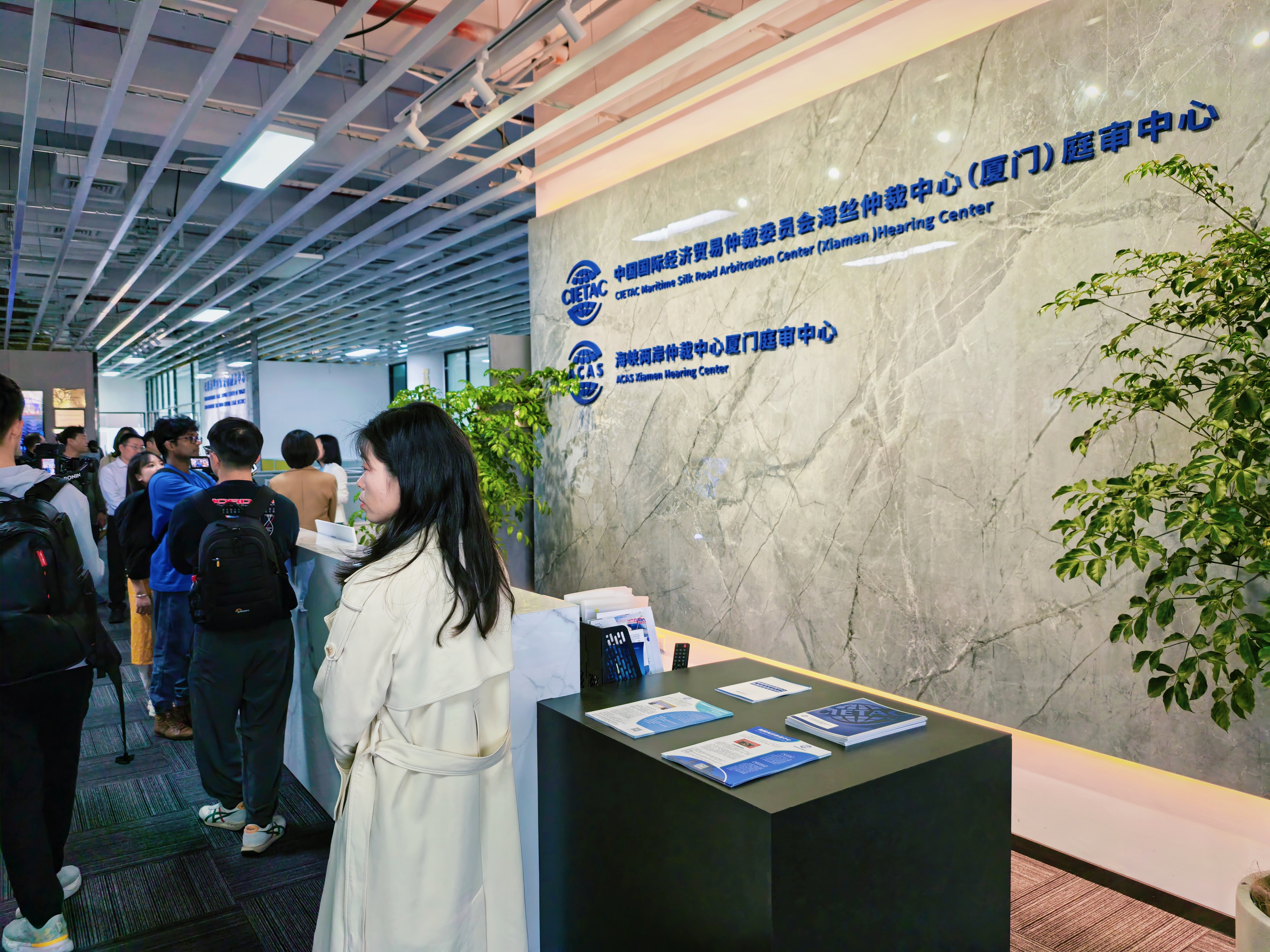 感知幸福中国福建行 刚参观完海丝中央法务区厦门片区，就一个感觉——“牛”！四年时