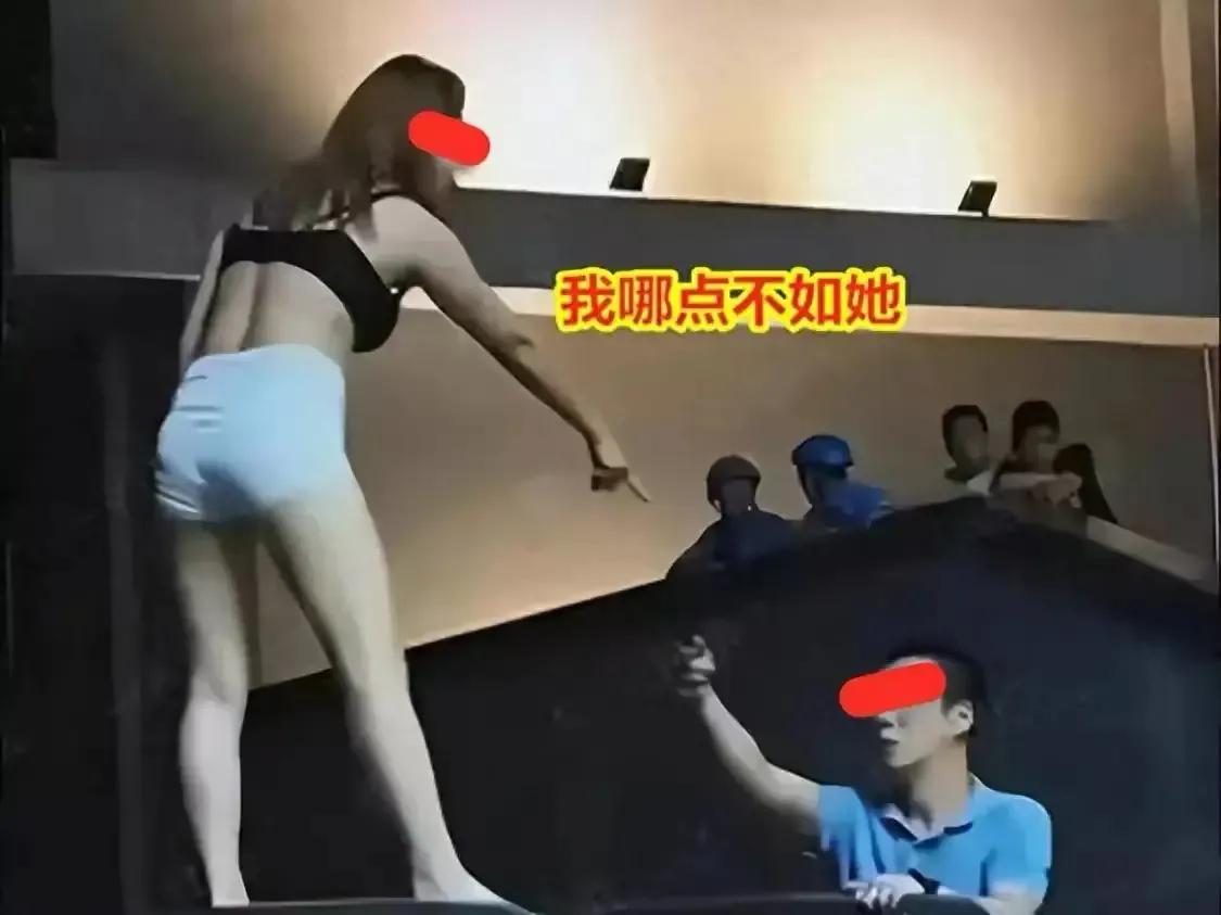 男子车内偷吃被抓现行，妻子崩溃脱衣站车顶质问：“我哪一点不如她?”背叛是婚姻中最