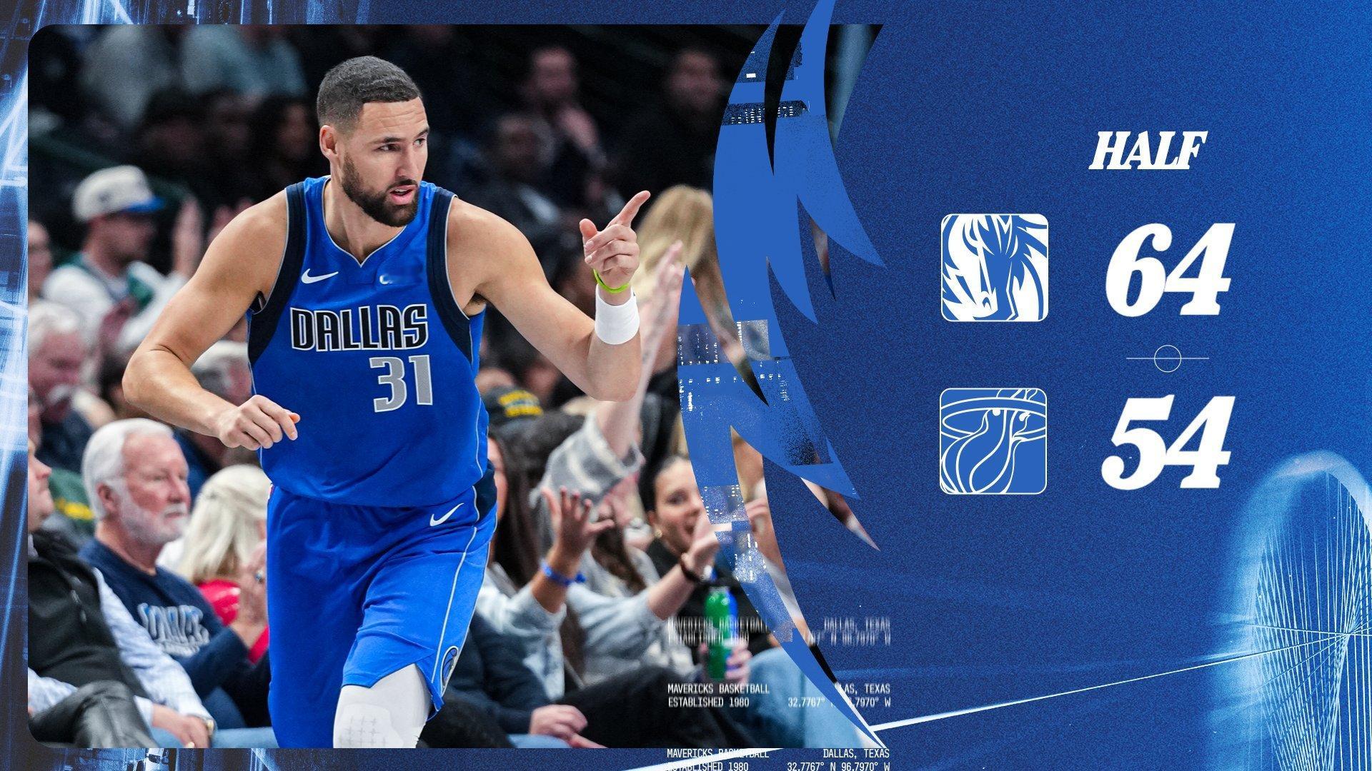 半场结束，独行侠慢热后再发力，64-54领先10分。双新秀再有高光，小内13分3