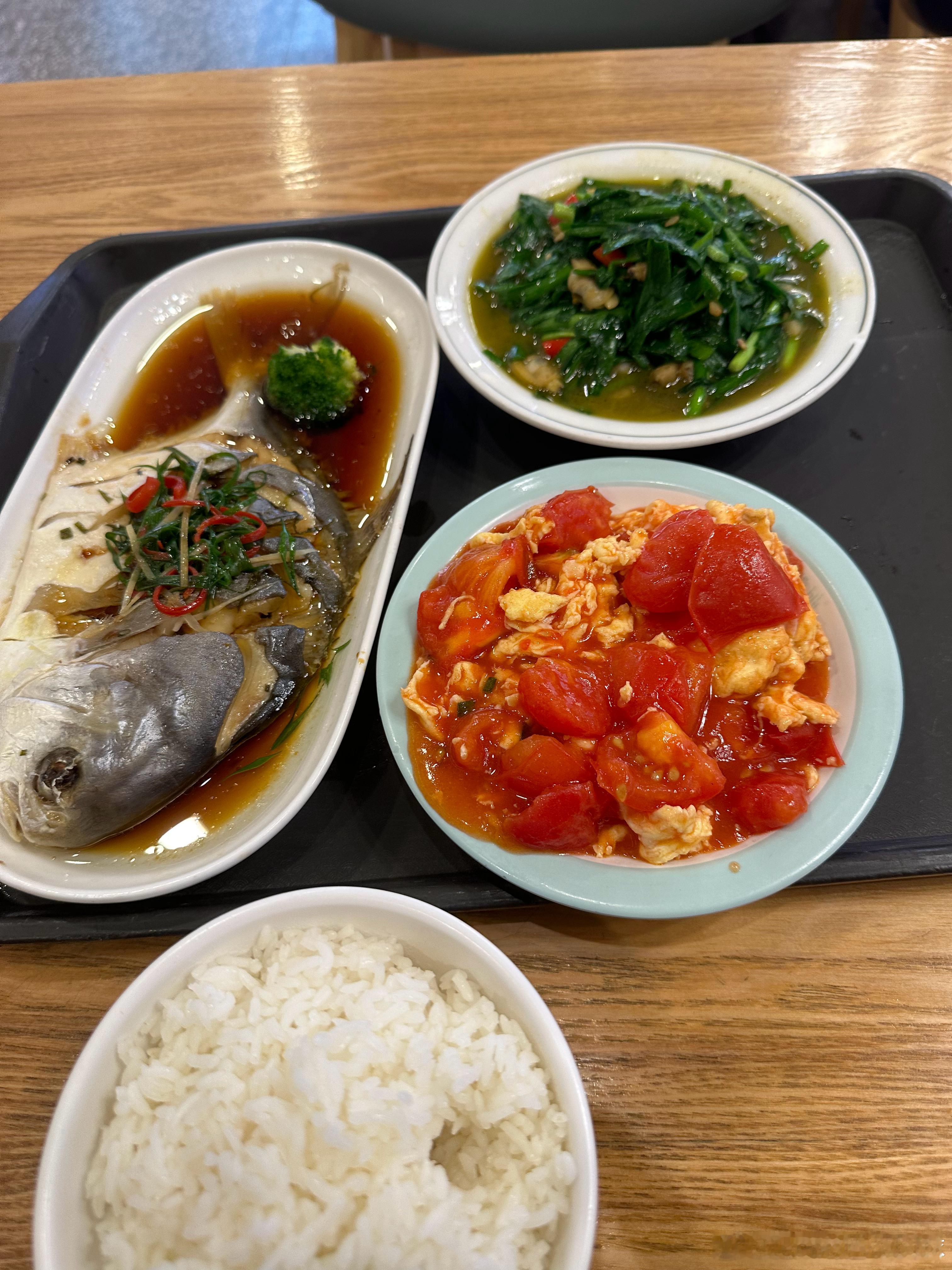 干饭人又来了，营养均衡了吧 ​​​