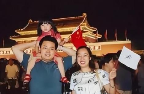 1996年，曾任邓小平警卫员的马林准备结婚，双方家长见面商量婚事，不料，岳母却提